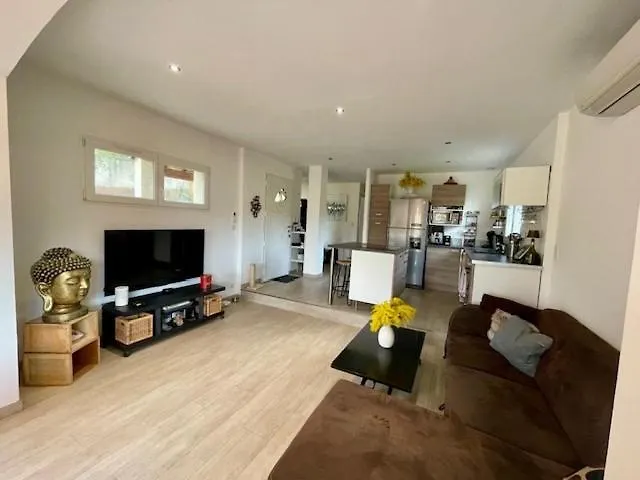 Holiday home Le Cocon De Ventabren Nimes