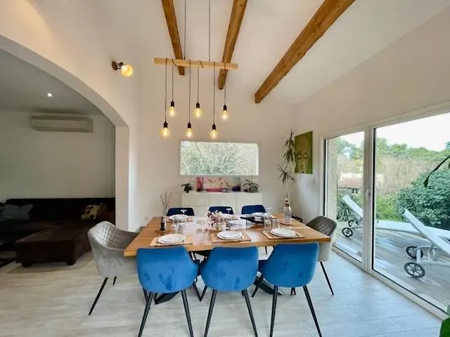 Holiday home Le Cocon De Ventabren Nimes